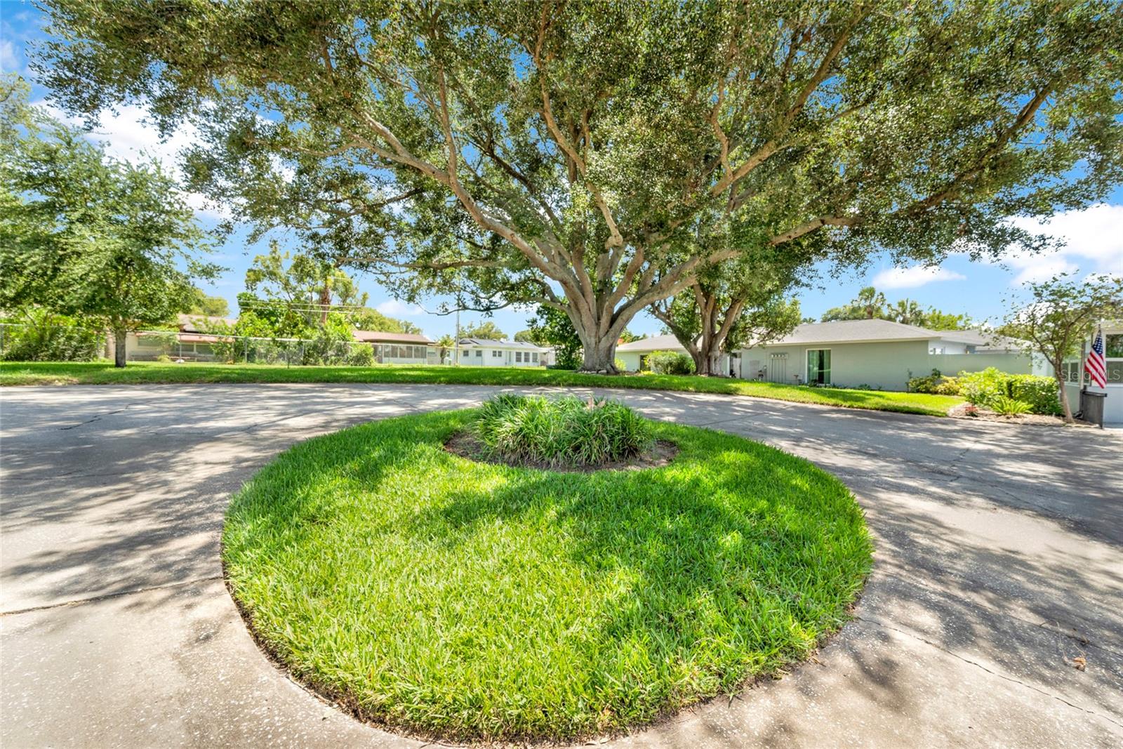 HIGHLAND LAKES CONDO 1 BLDG 4 APT B - Residential