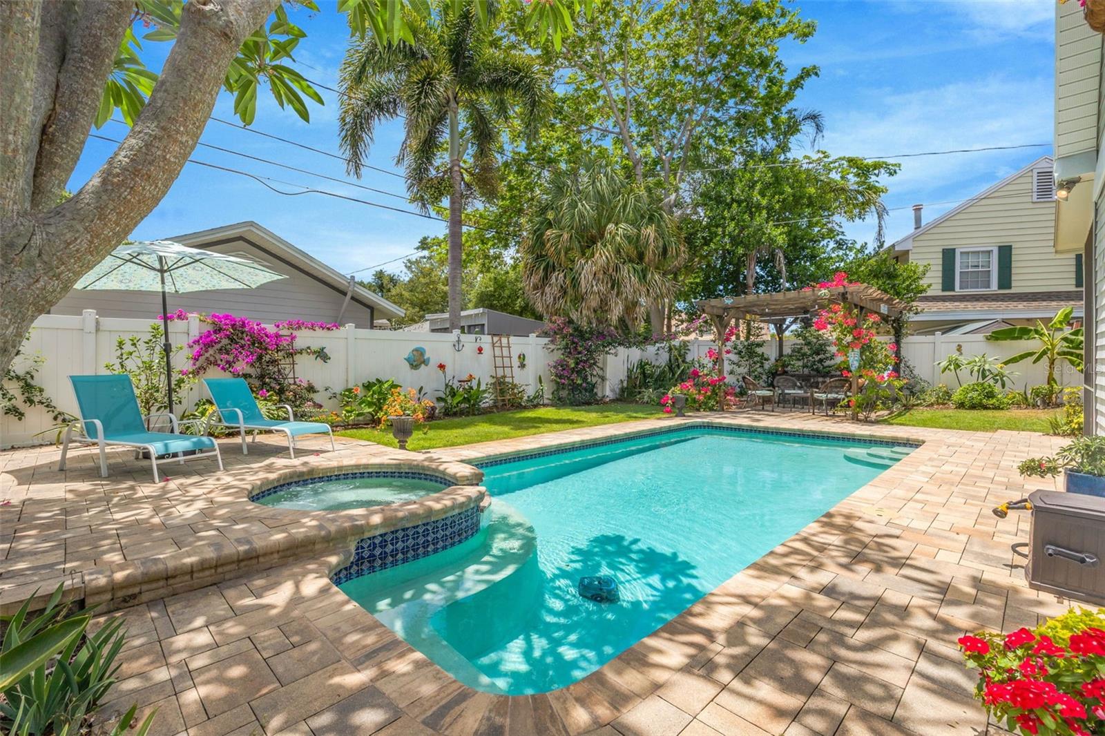 ALLENDALE TERRACE BLKS A-B-1-2-3-4-5-6 - Residential