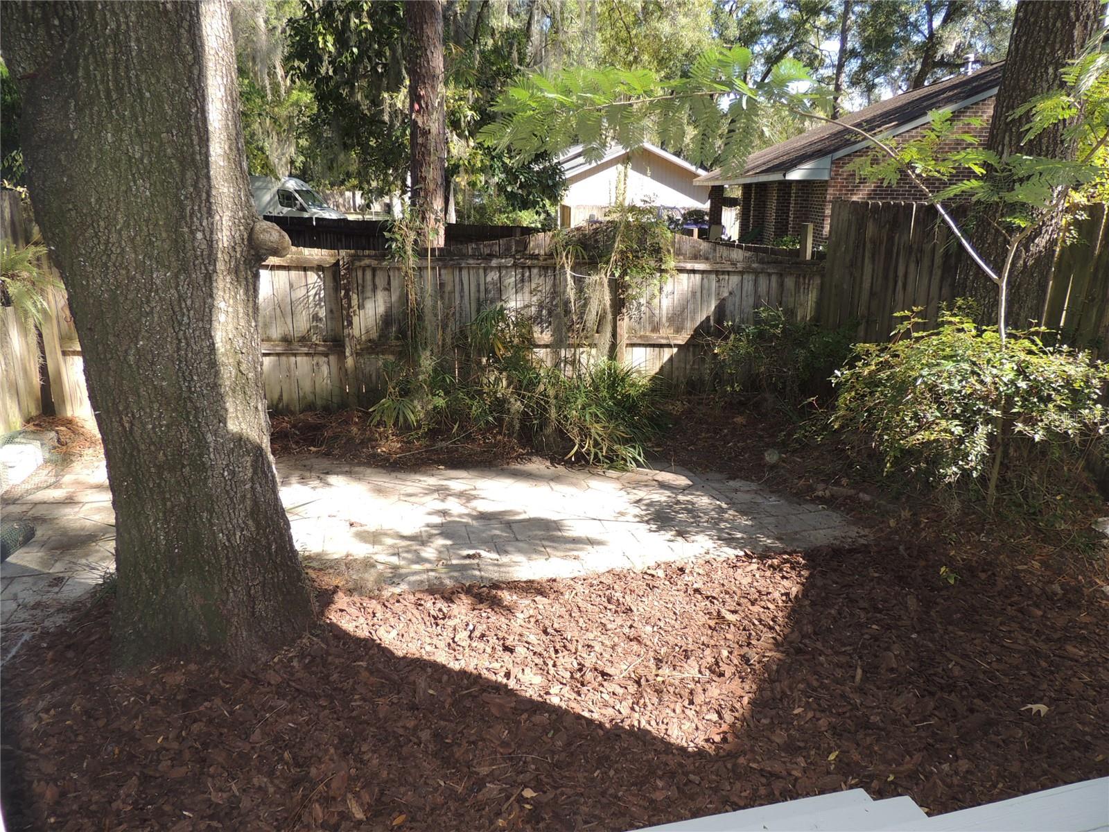 CARRIAGE HOUSE LANE - Residential