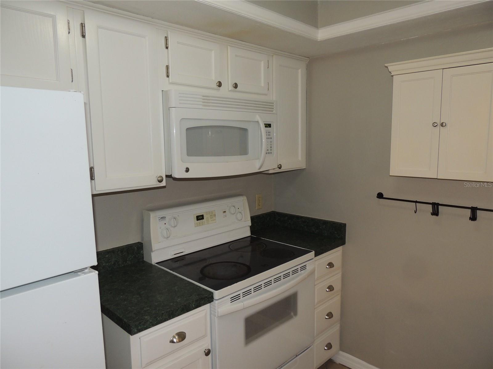 CARRIAGE HOUSE LANE - Residential