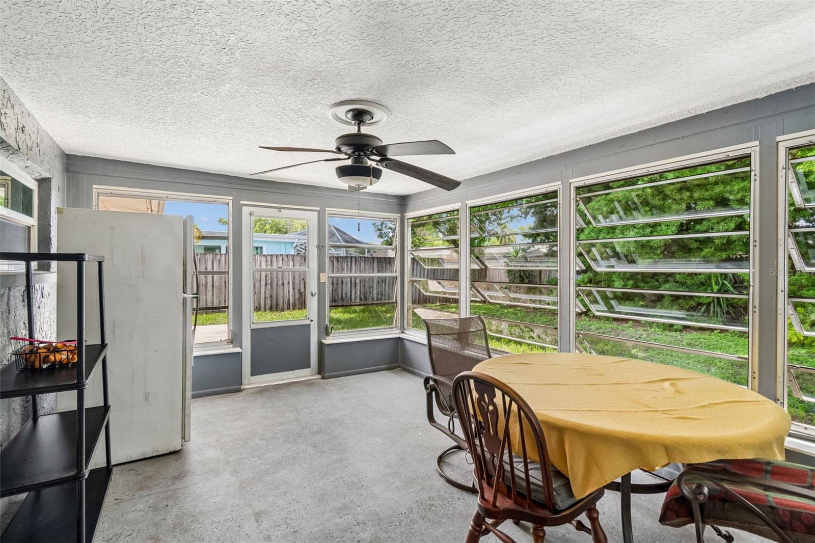 EMBASSY HILLS - Residential
