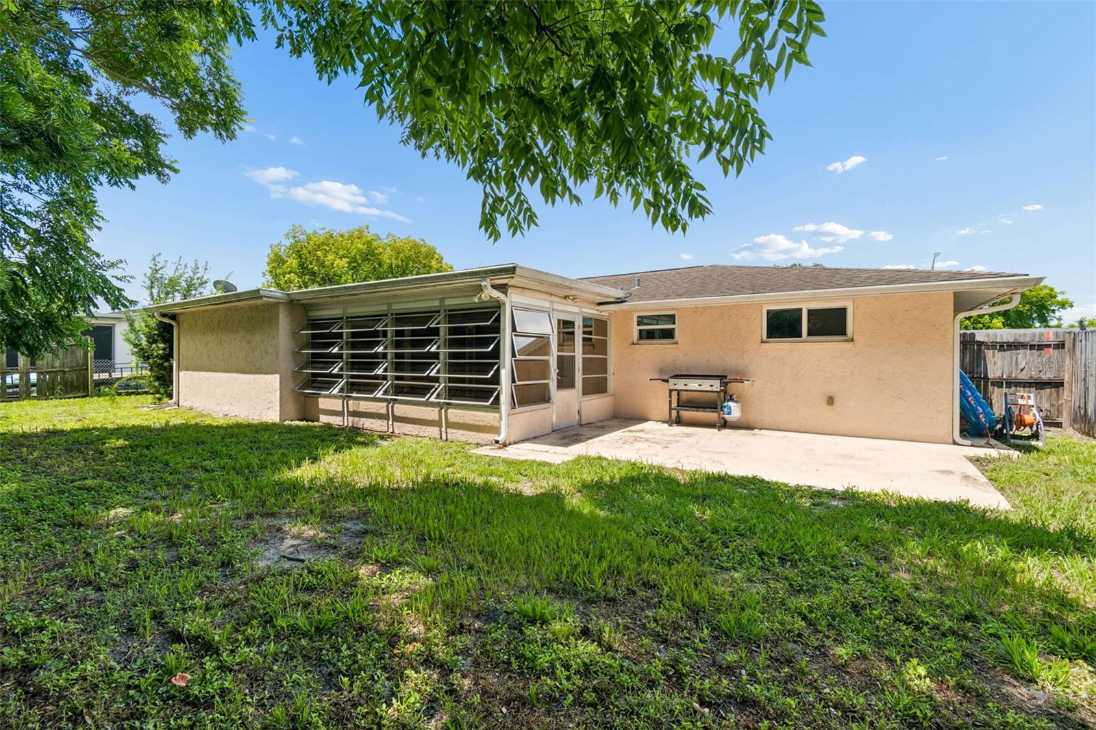 EMBASSY HILLS - Residential
