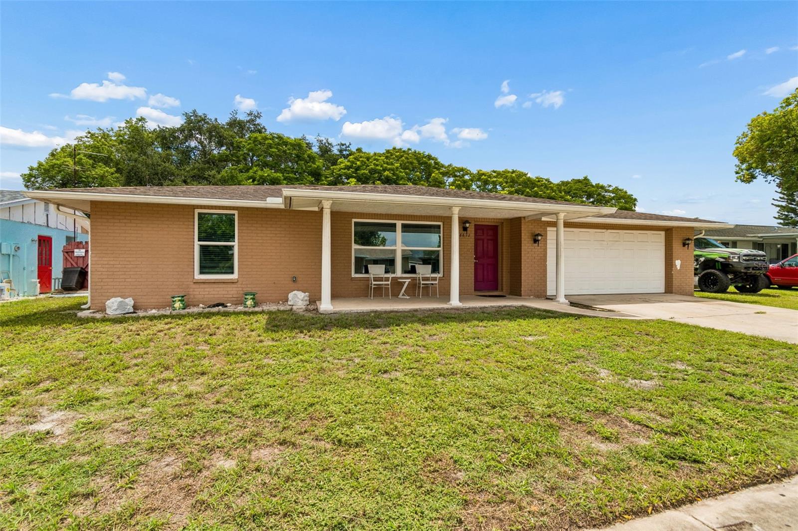 EMBASSY HILLS - Residential