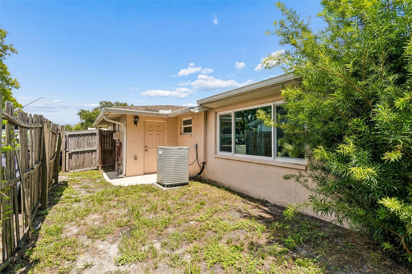 EMBASSY HILLS - Residential