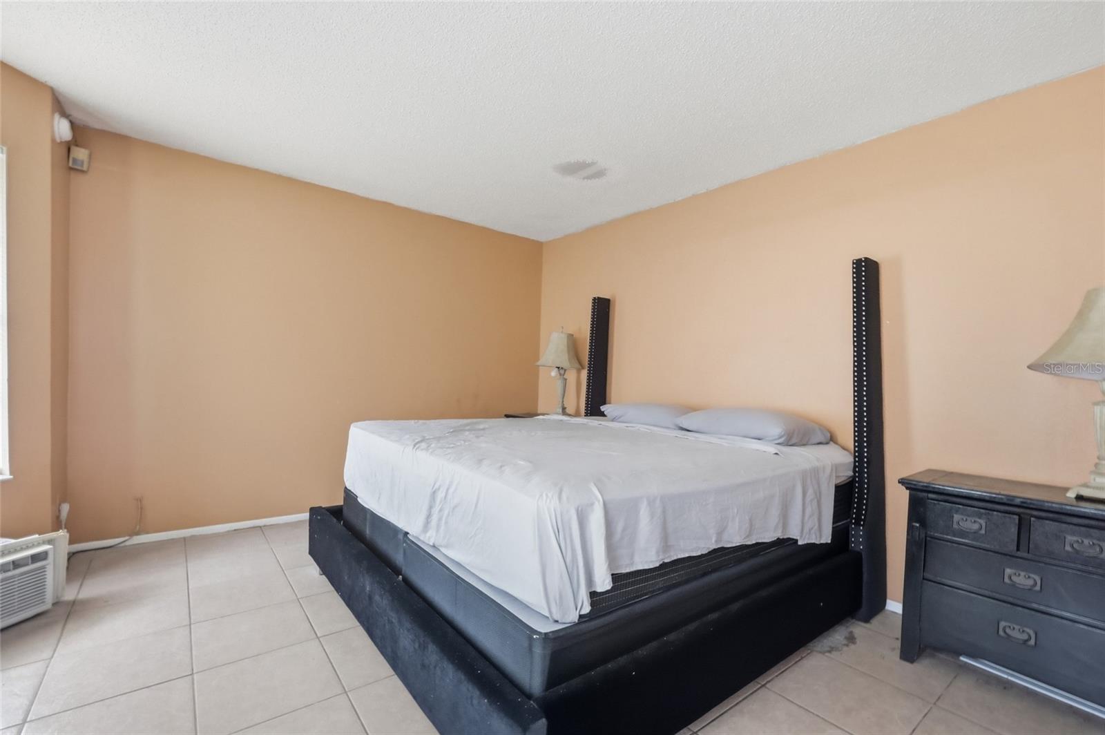 COLONY - Residential