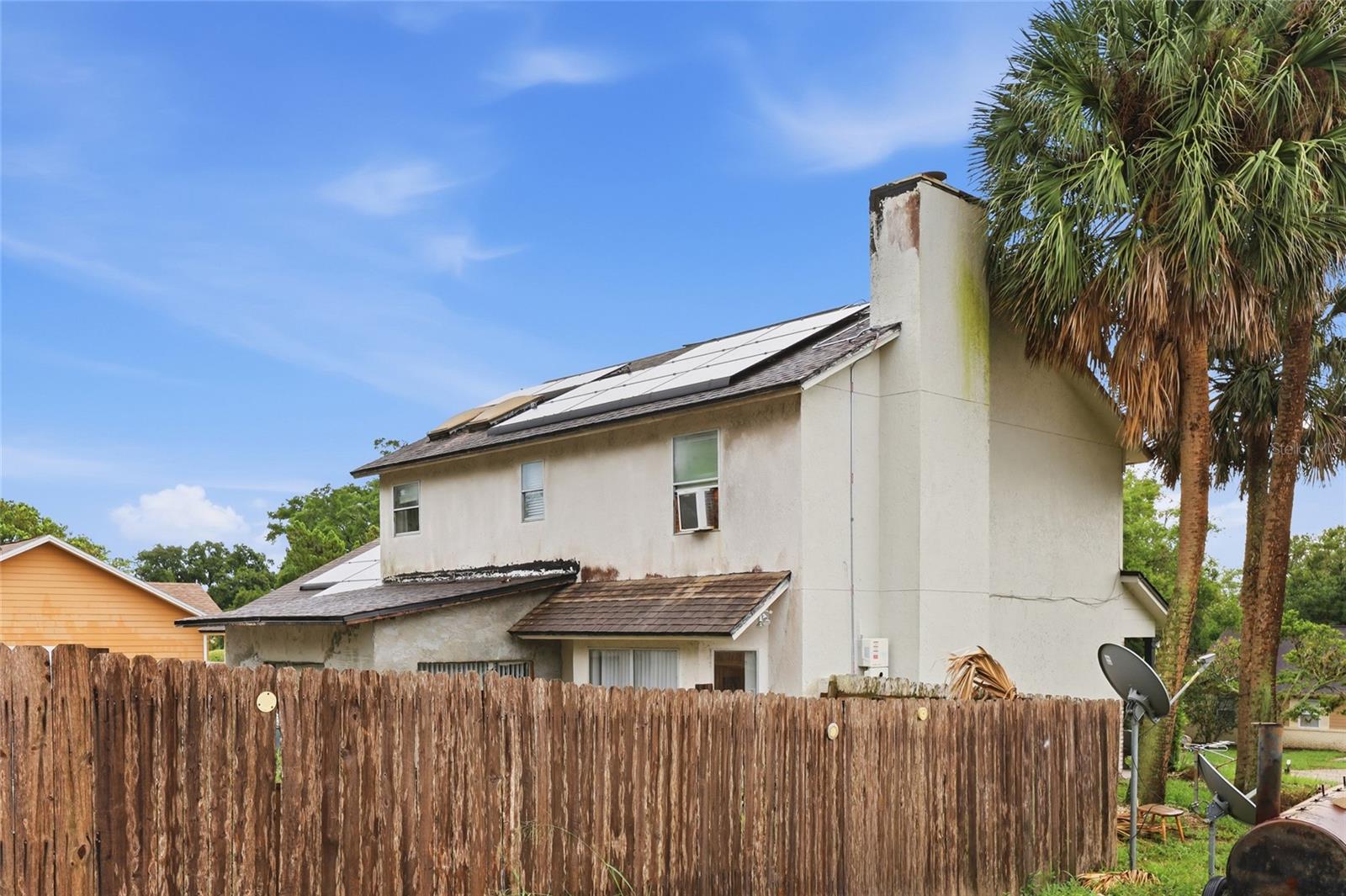 COLONY - Residential