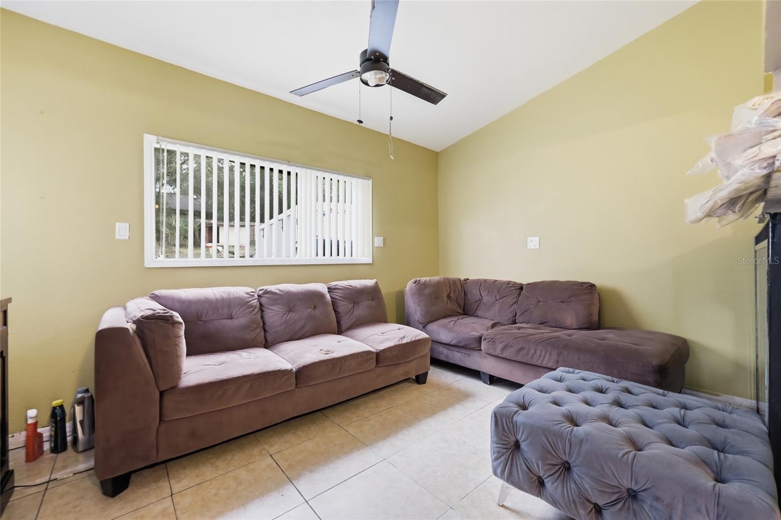 COLONY - Residential