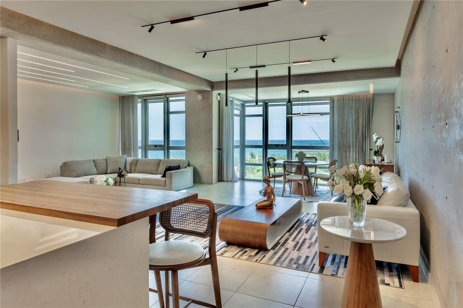 COND. ATLANTIS - Residential