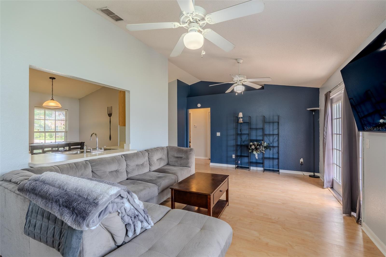 EAGLE POINT - Residential