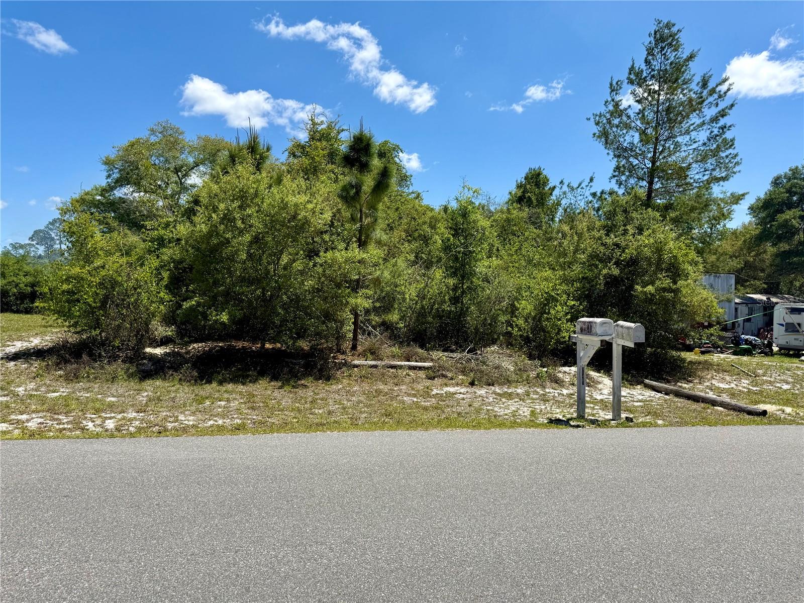 PINE LAKES SOUTH - Land