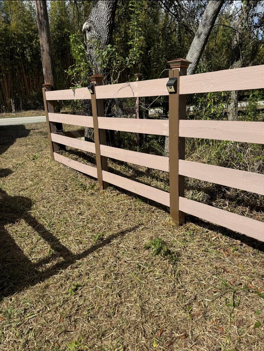 ACREAGE - Land