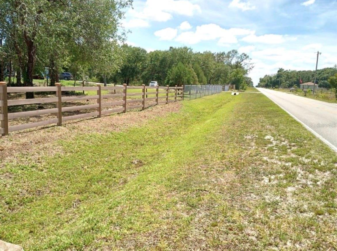 ACREAGE - Land