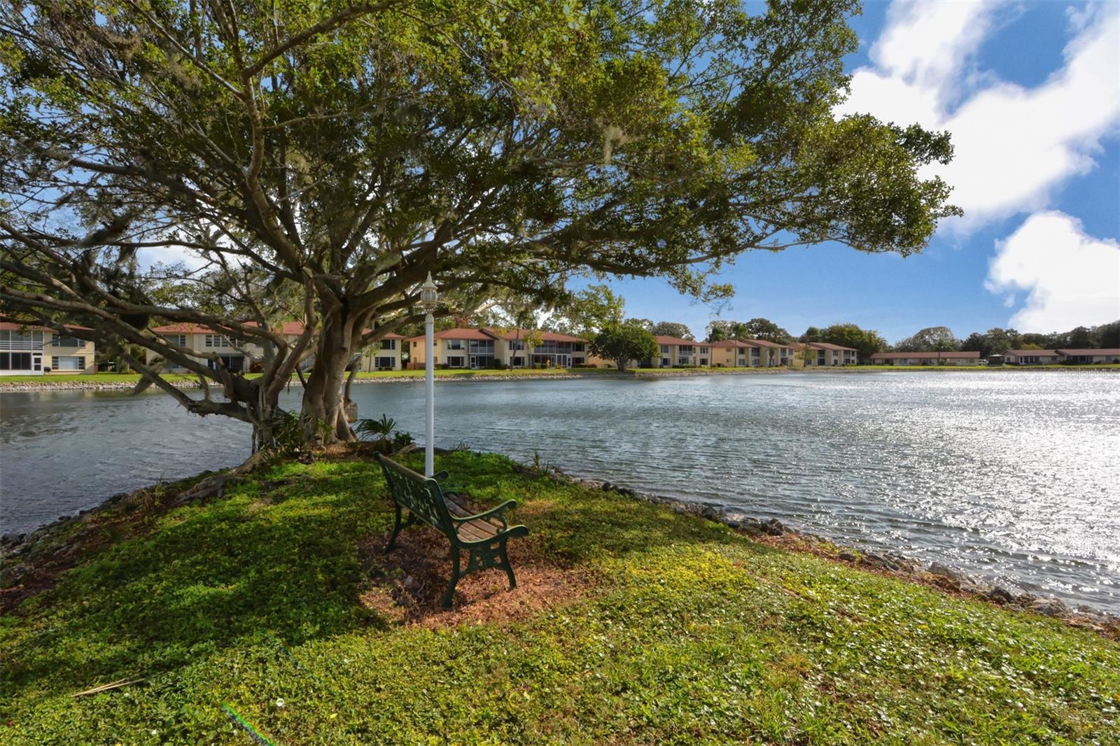 LAKE TIPPECANOE - Residential