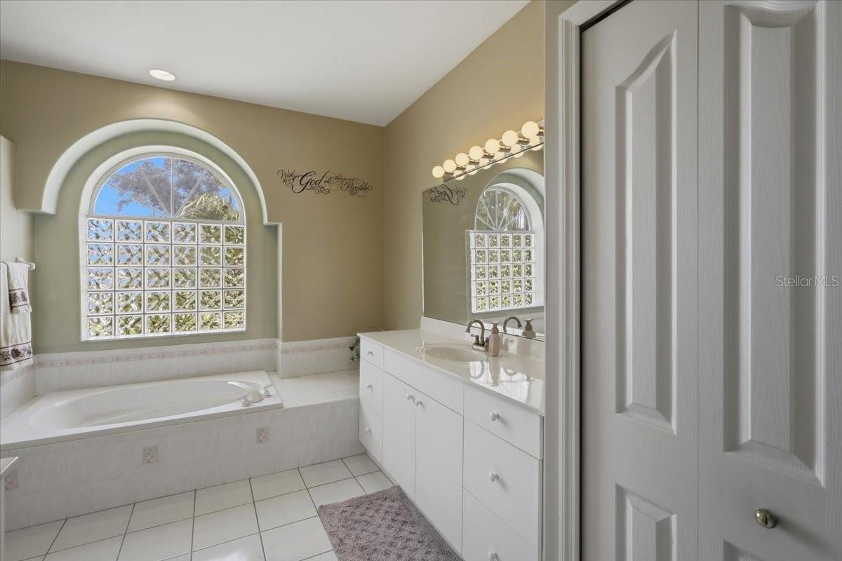 DEERWOOD REP BLK 20 PINE LAKES GOLF COURSE - Residential