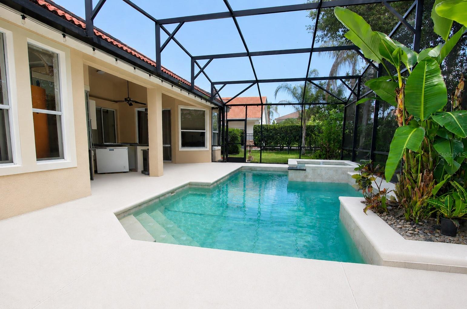 HIDDEN COVE - Residential