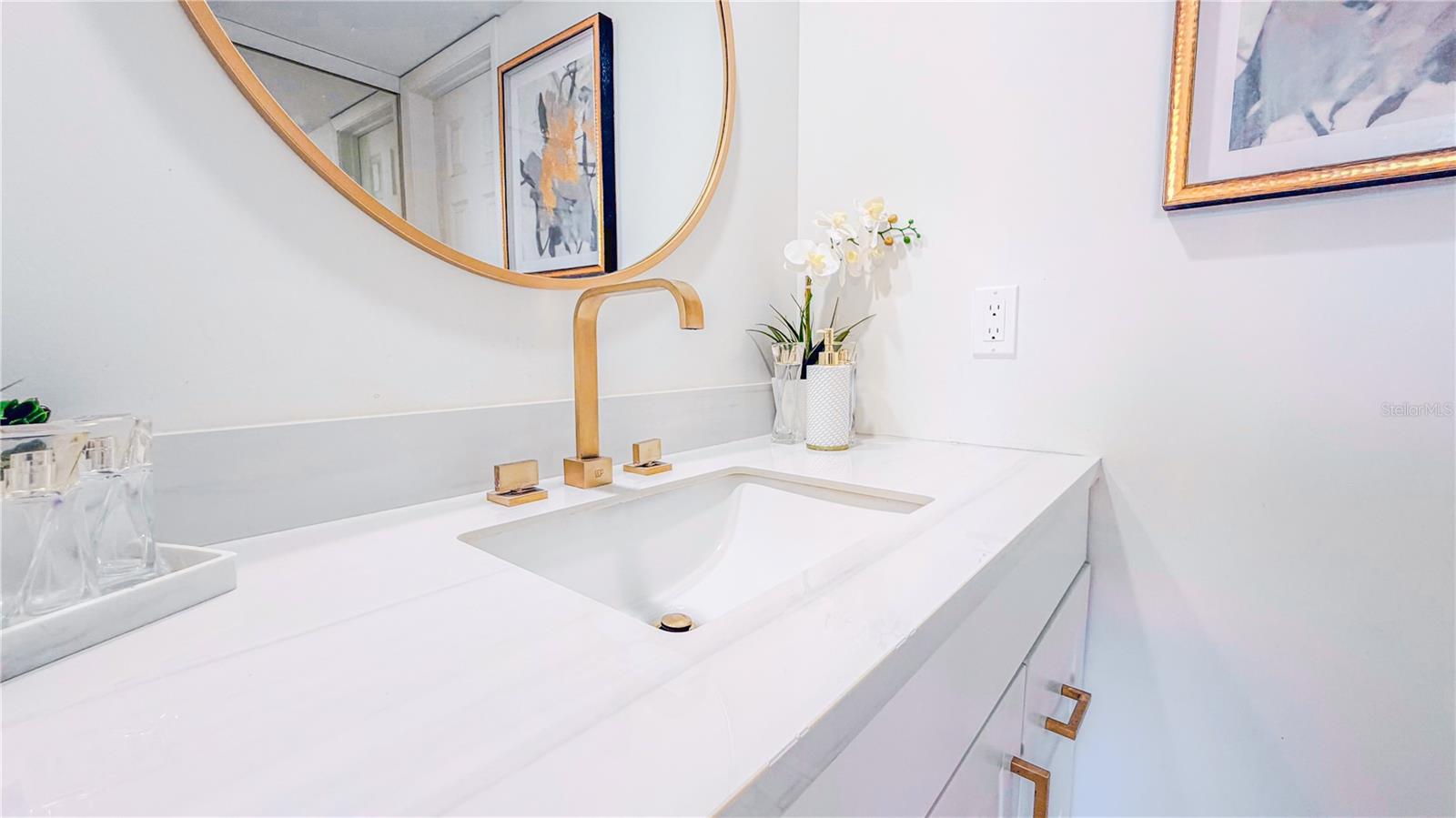WHITEHALL CONDO 01-14 - Residential Lease