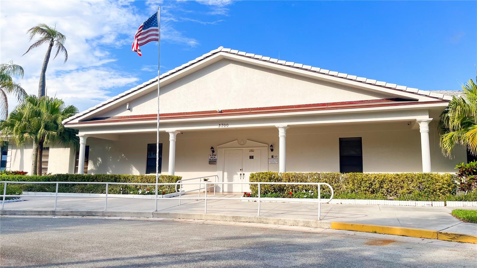 WHITEHALL CONDO 01-14 - Residential Lease