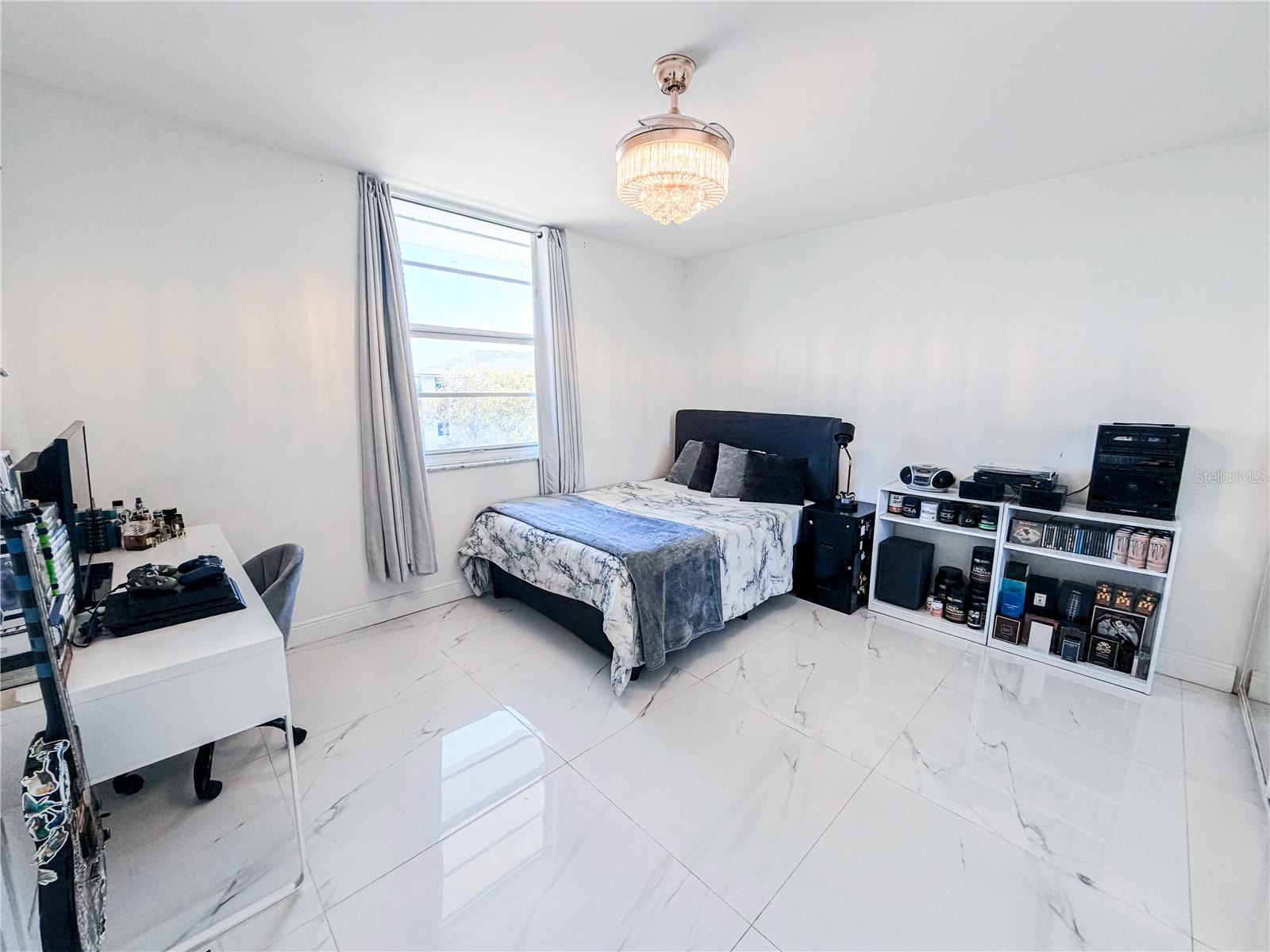 WHITEHALL CONDO 01-14 - Residential Lease