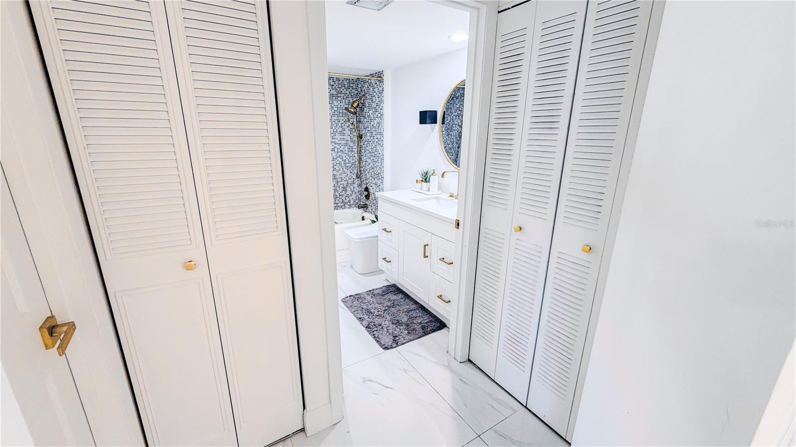 WHITEHALL CONDO 01-14 - Residential Lease