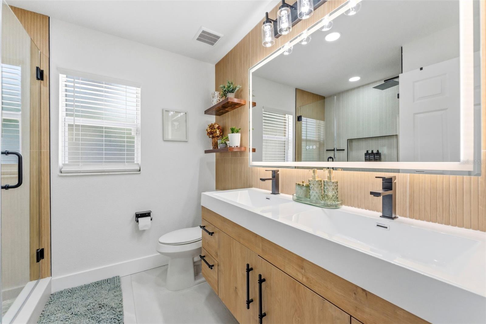HOLLY LAKE ESTATES - Residential