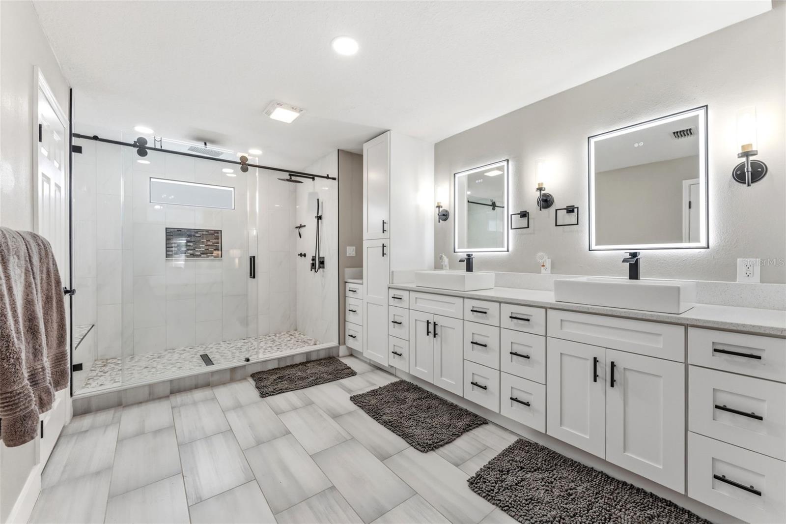 HOLLY LAKE ESTATES - Residential