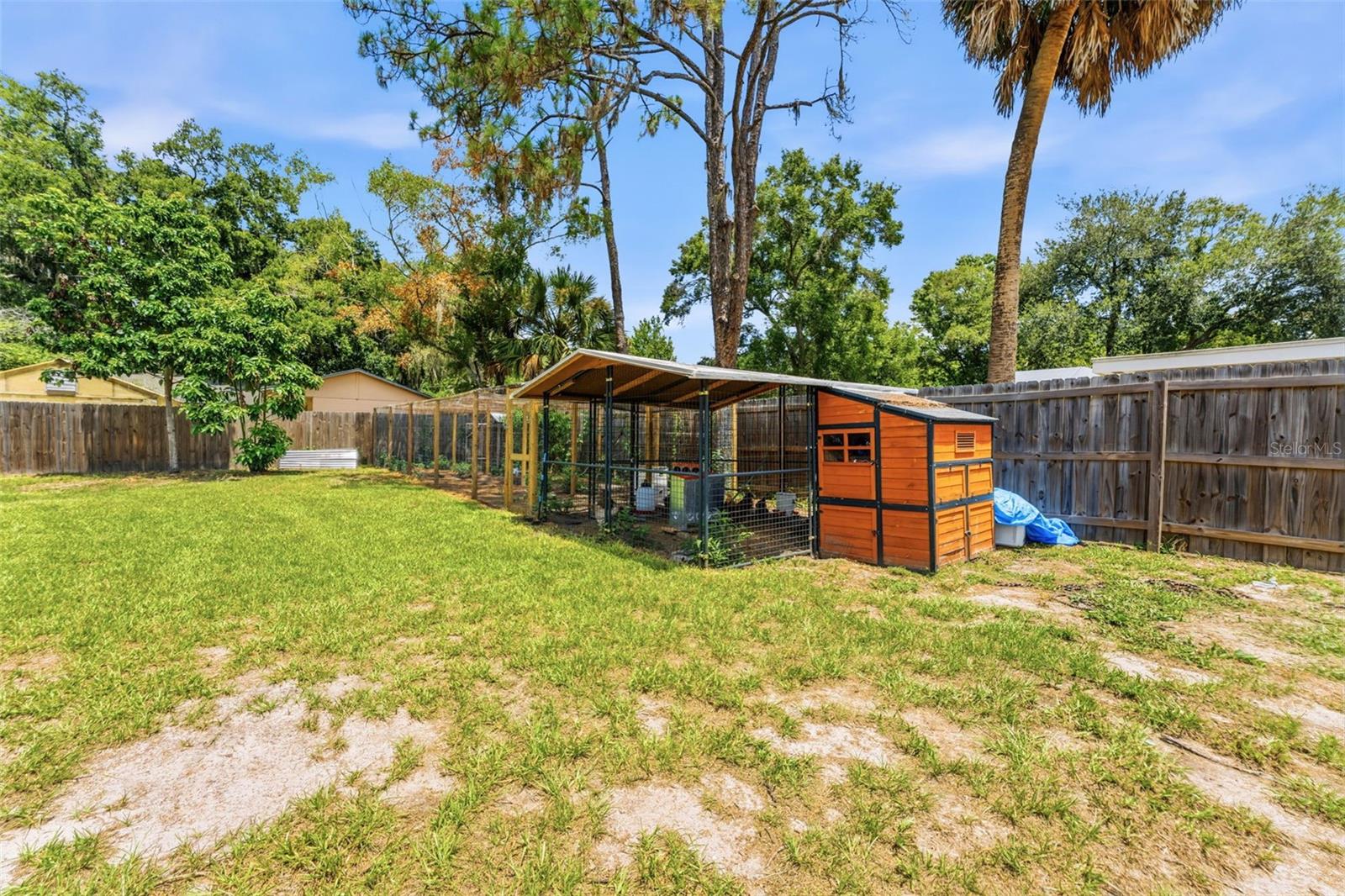 HOLLY LAKE ESTATES - Residential