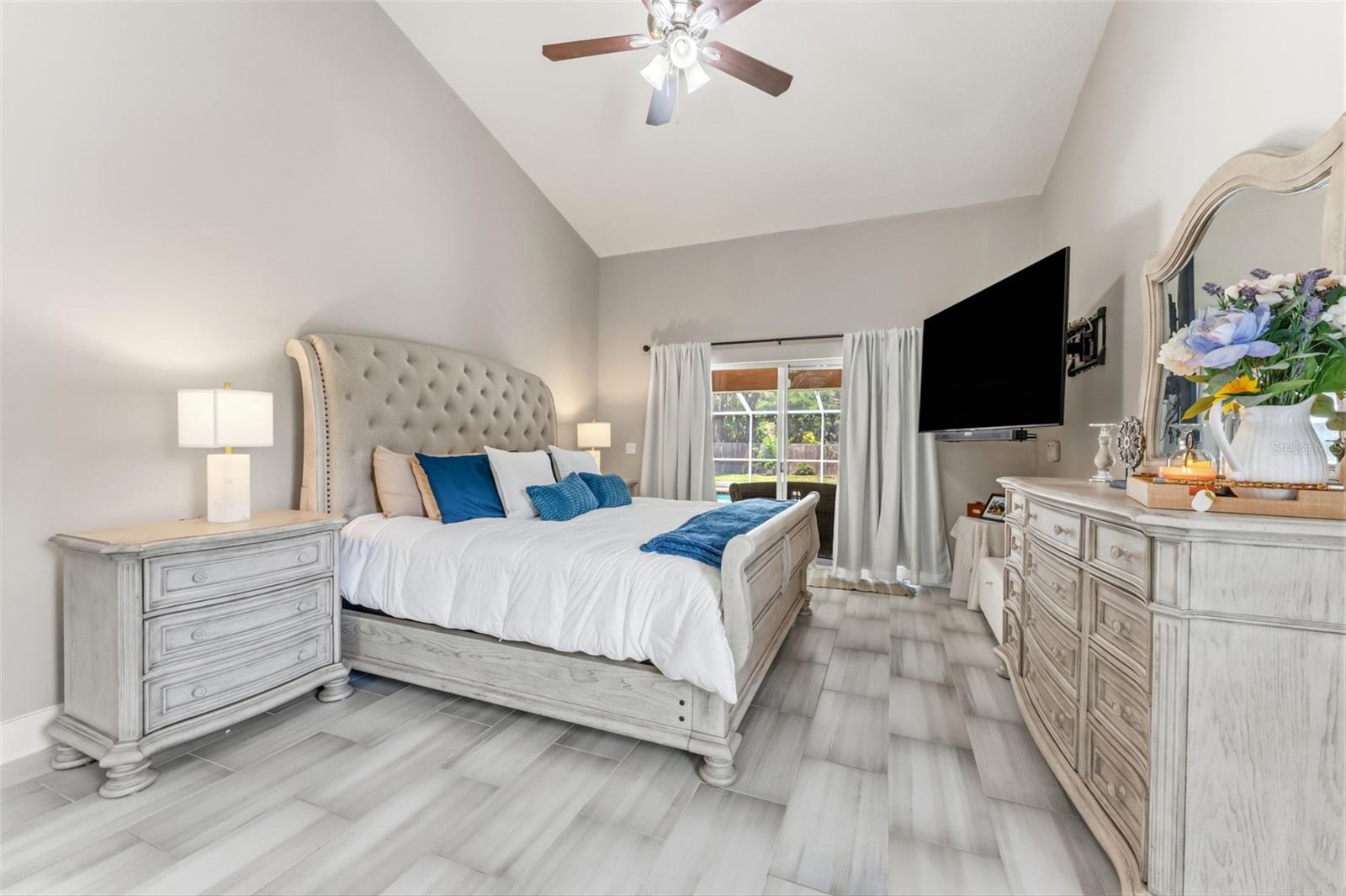 HOLLY LAKE ESTATES - Residential