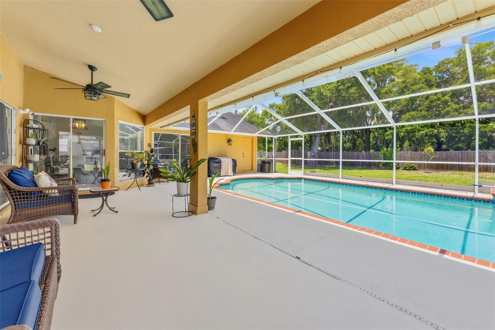 HOLLY LAKE ESTATES - Residential