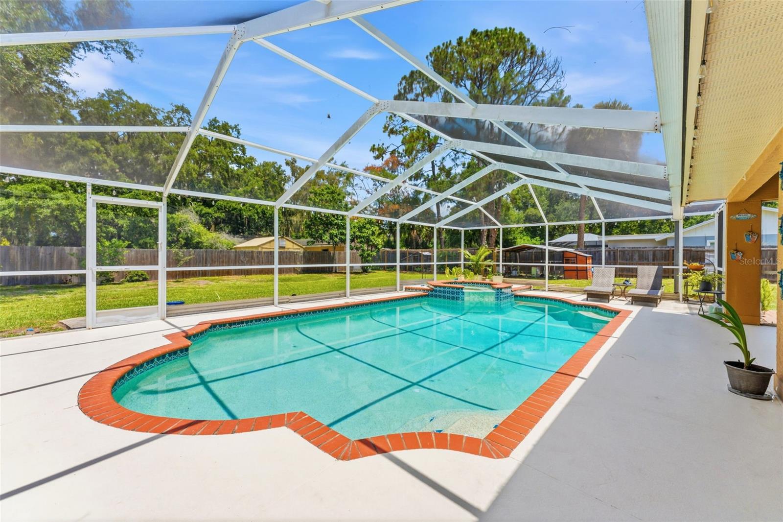 HOLLY LAKE ESTATES - Residential