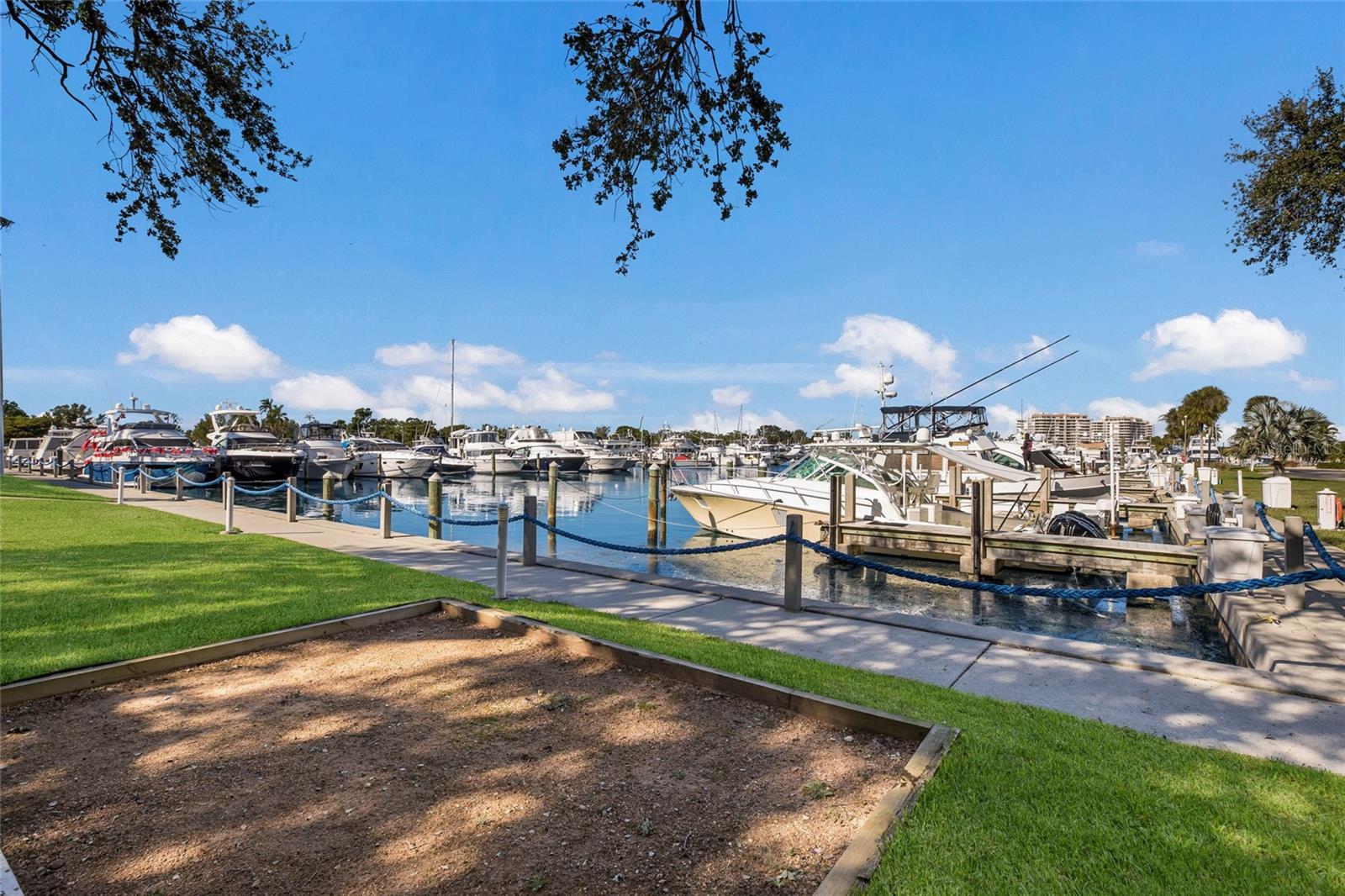 FAIRWAY BAY 1 - Residential
