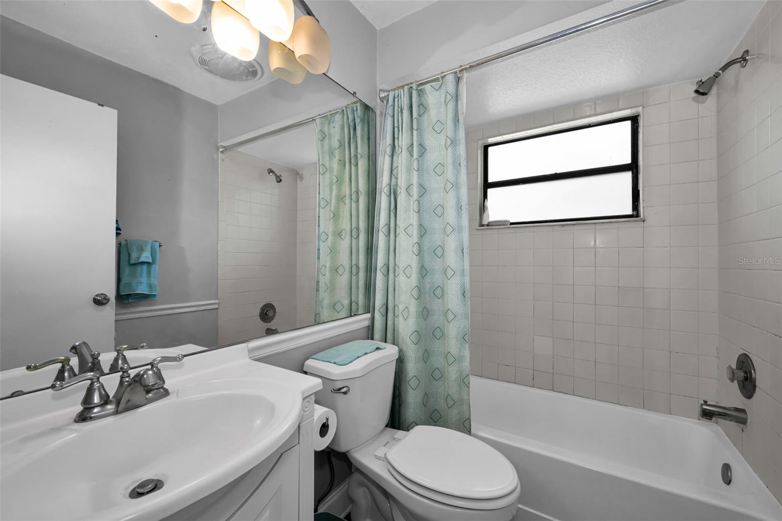 EAST LAKE WOODLANDS PINEWINDS - Residential