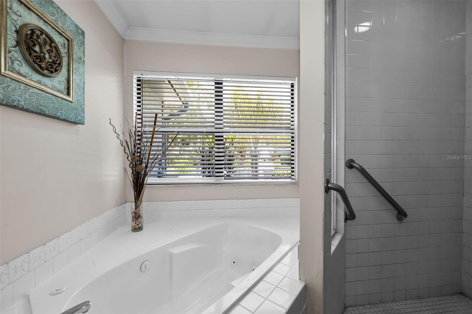 EAST LAKE WOODLANDS PINEWINDS - Residential