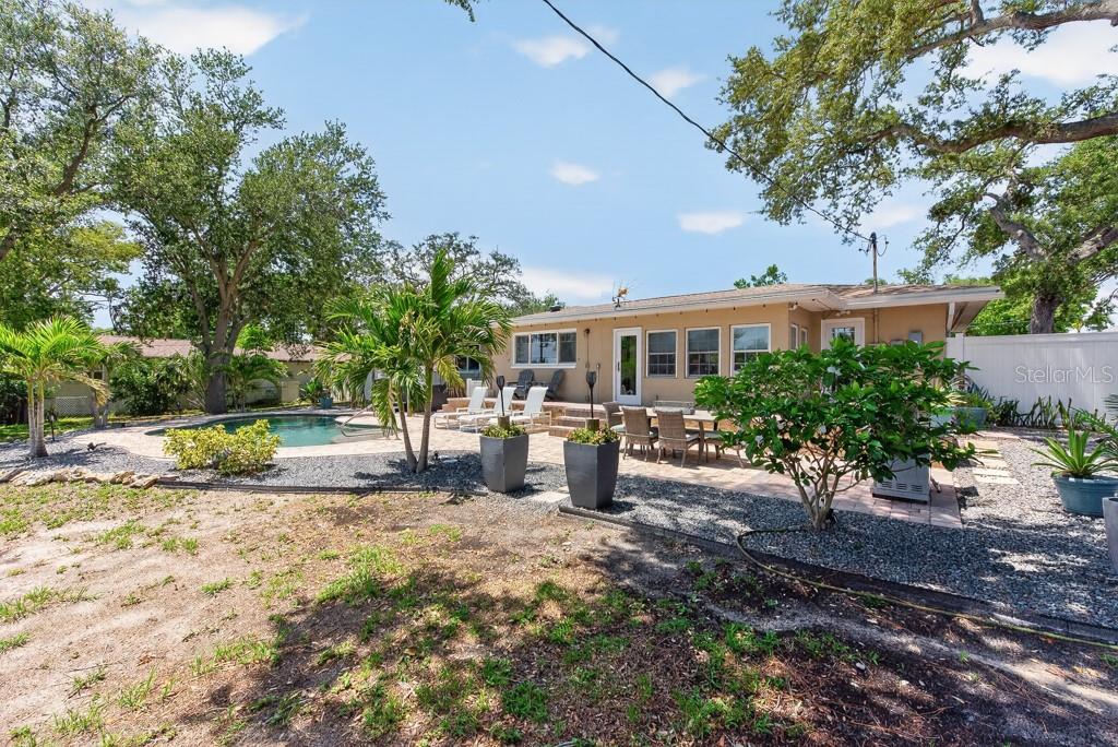 BAYVIEW ESTATES OF INDIAN ROCKS 5TH ADD - Residential