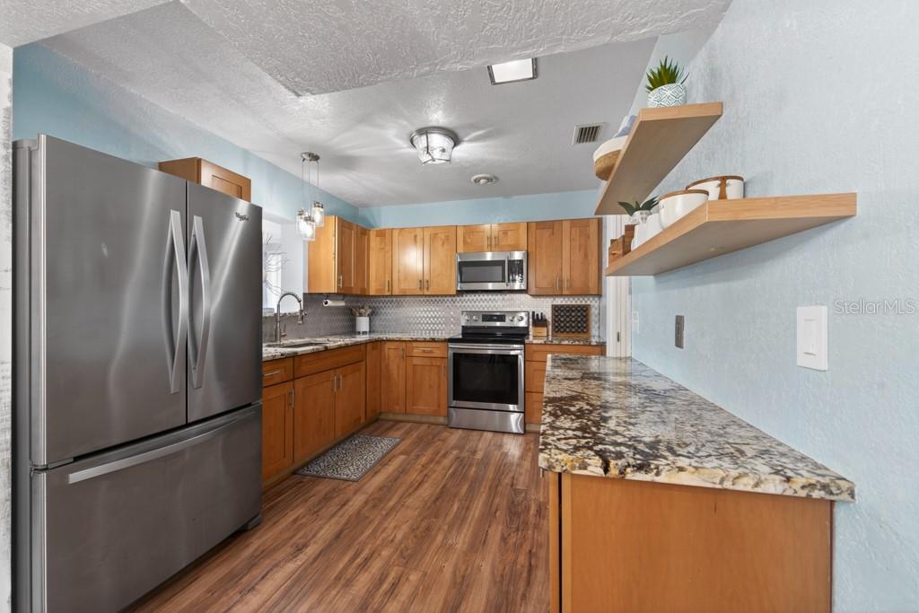 BAYVIEW ESTATES OF INDIAN ROCKS 5TH ADD - Residential