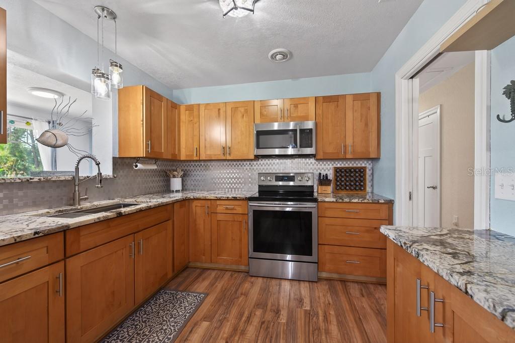 BAYVIEW ESTATES OF INDIAN ROCKS 5TH ADD - Residential