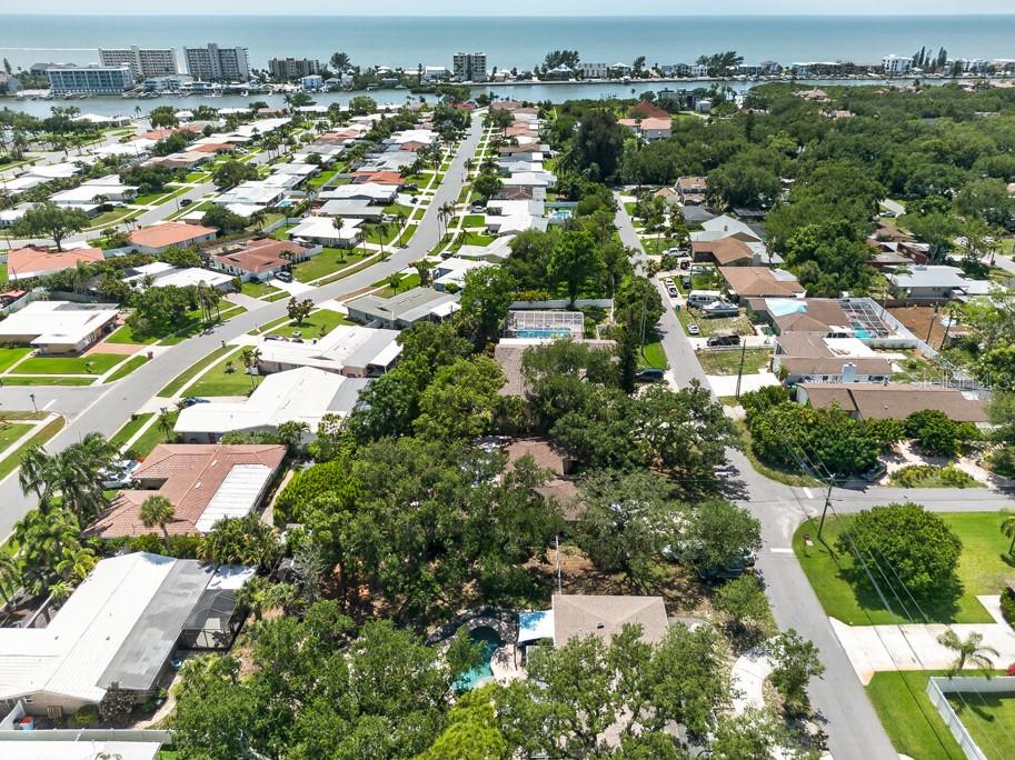 BAYVIEW ESTATES OF INDIAN ROCKS 5TH ADD - Residential