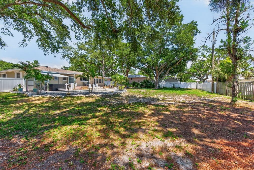 BAYVIEW ESTATES OF INDIAN ROCKS 5TH ADD - Residential