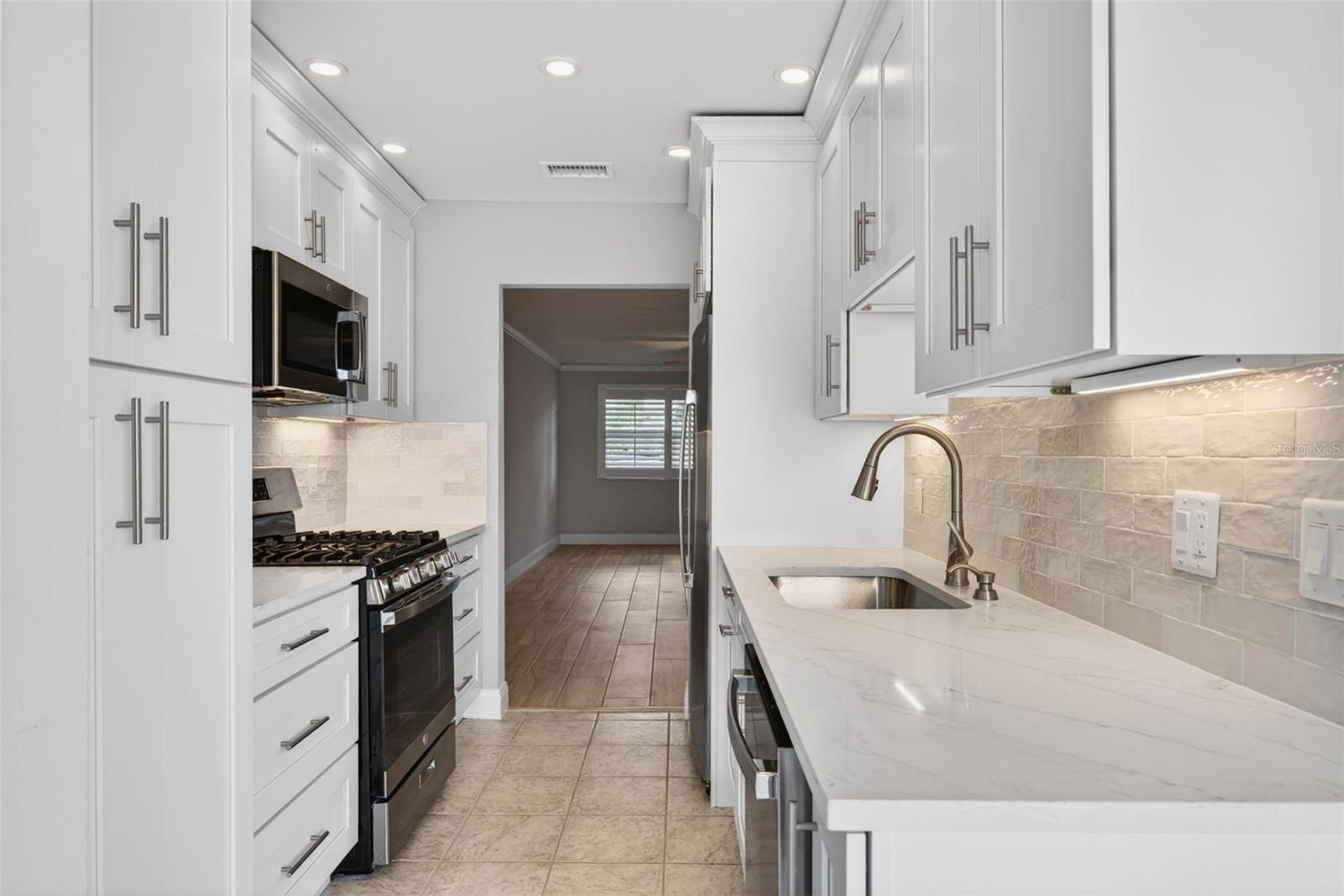 TOWN SHORES OF GULFPORT - Residential