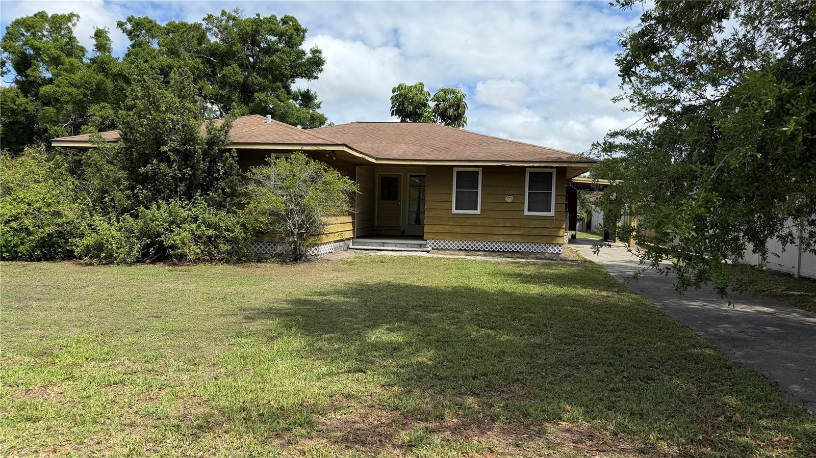 Three bedroom , 2 bathroom residence sits on this amazing piece of property with just over 1 acre of land! You have frontage on Fruitville road and a 2nd way to access the property from Simmons ave. Great opportunity goes with this amazing location! So much can be done with this zoning or you can just rent out the home for income until you are ready. Owner is agent