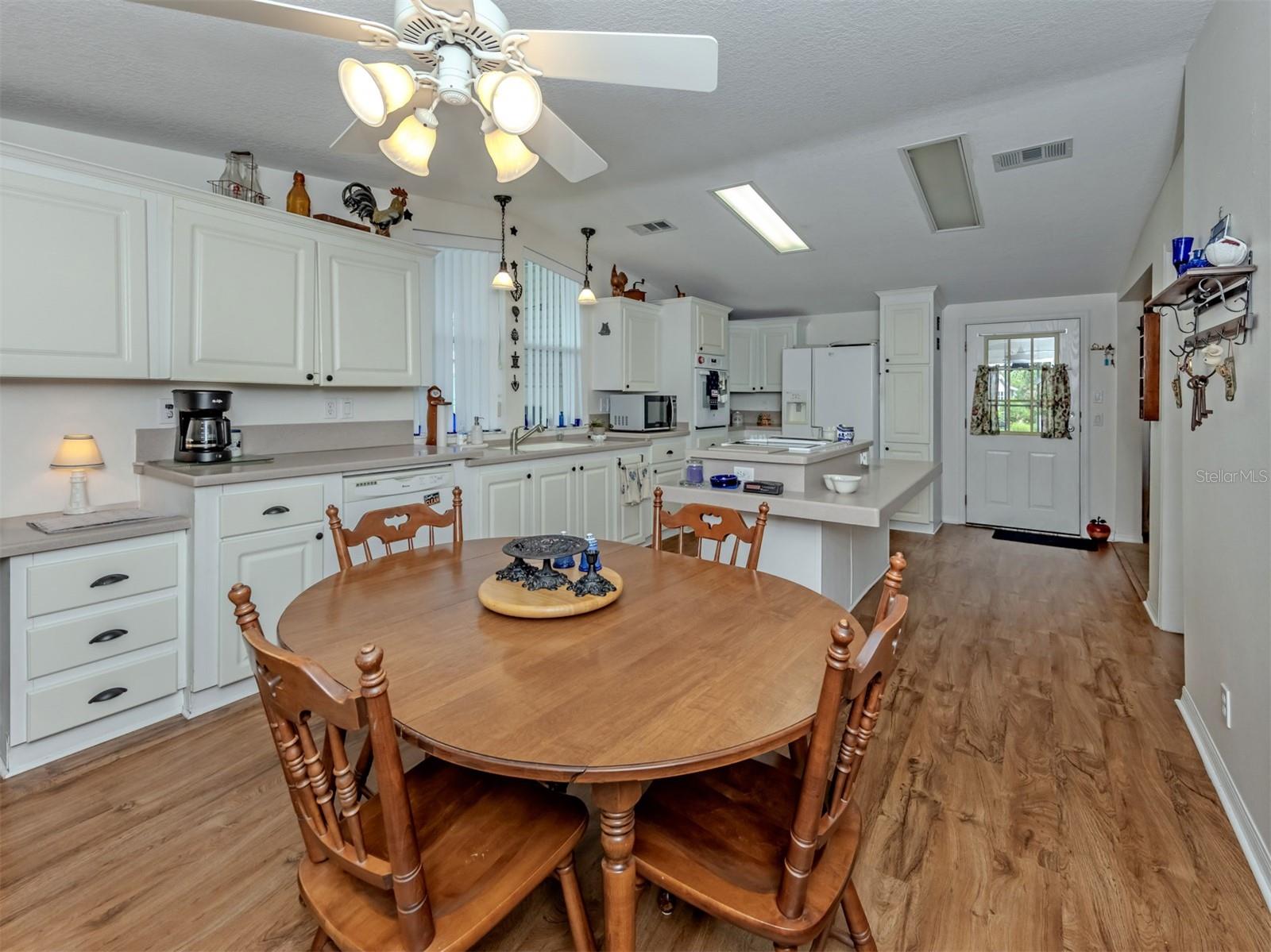 RIVERWALK MHP CO-OP - Residential
