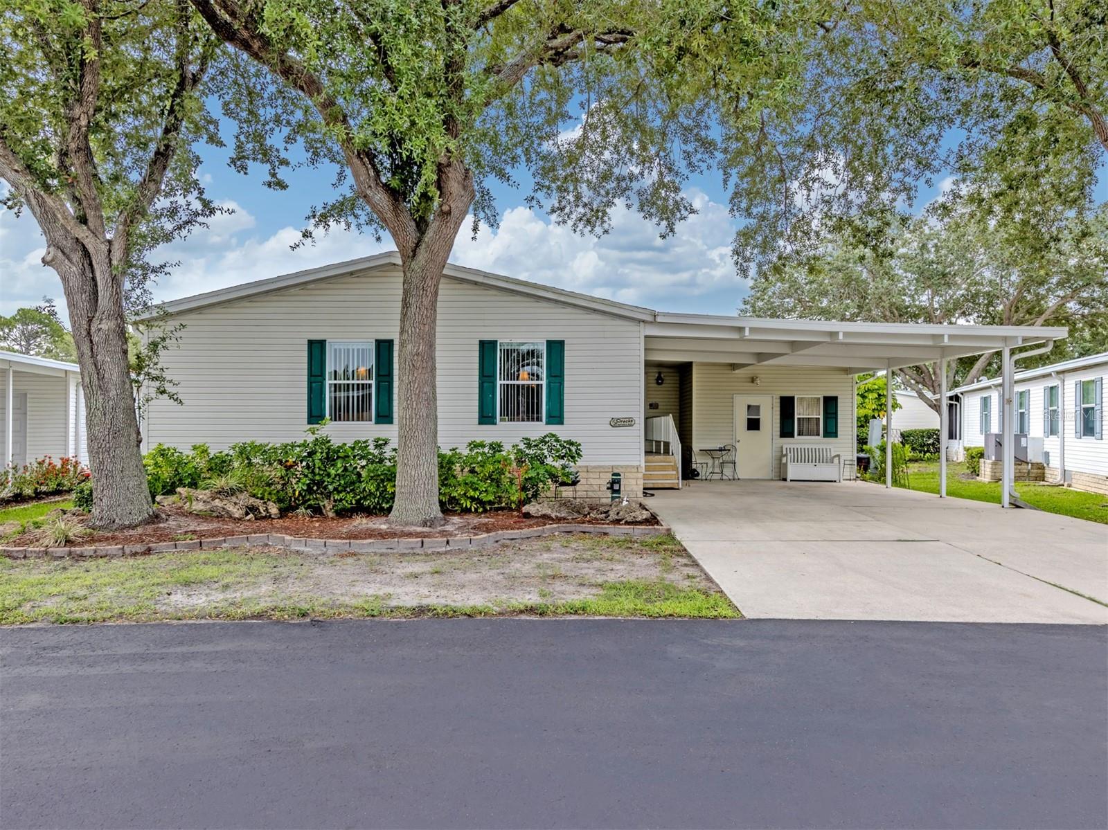 RIVERWALK MHP CO-OP - Residential