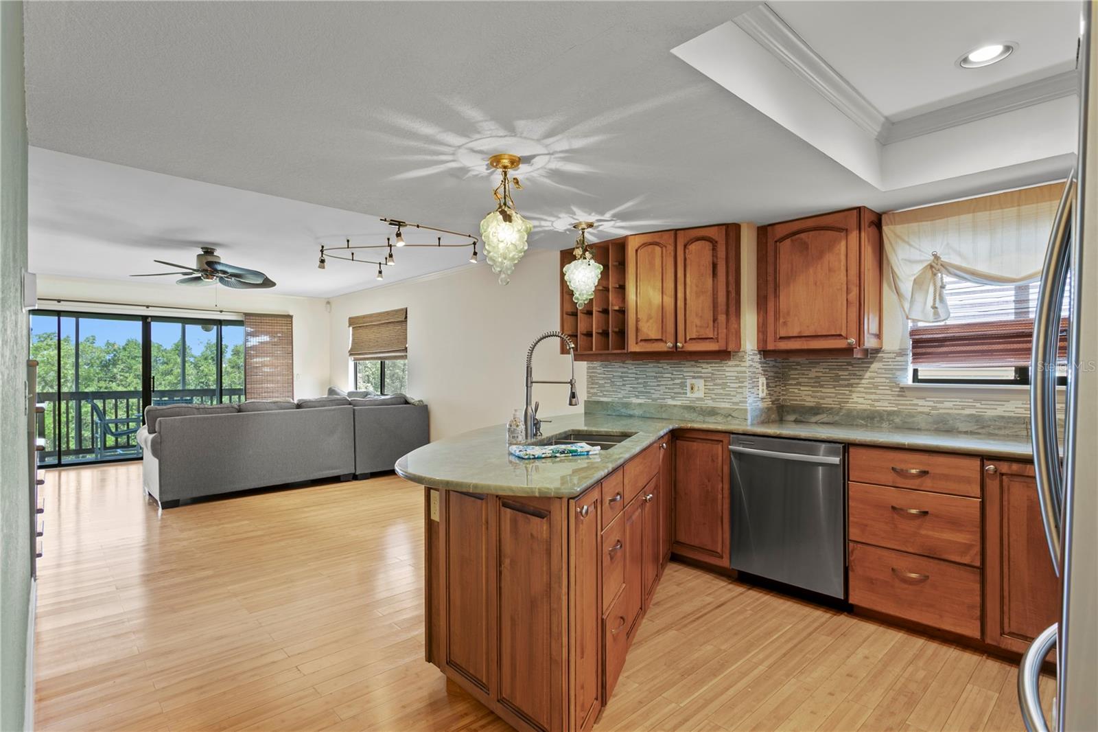 TARA CAY III - Residential