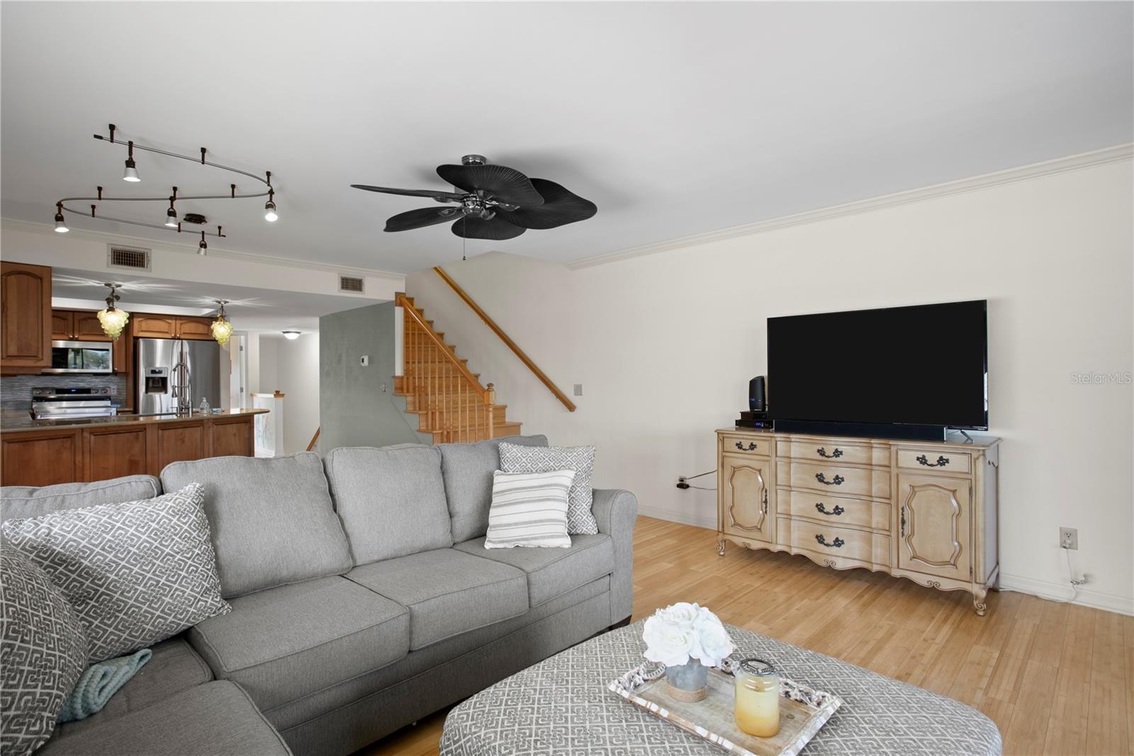 TARA CAY III - Residential