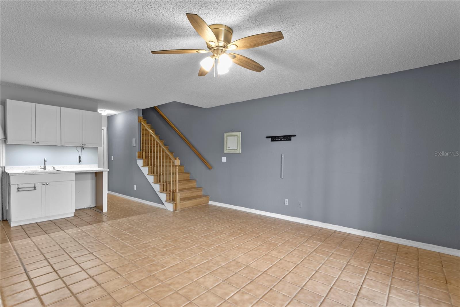TARA CAY III - Residential