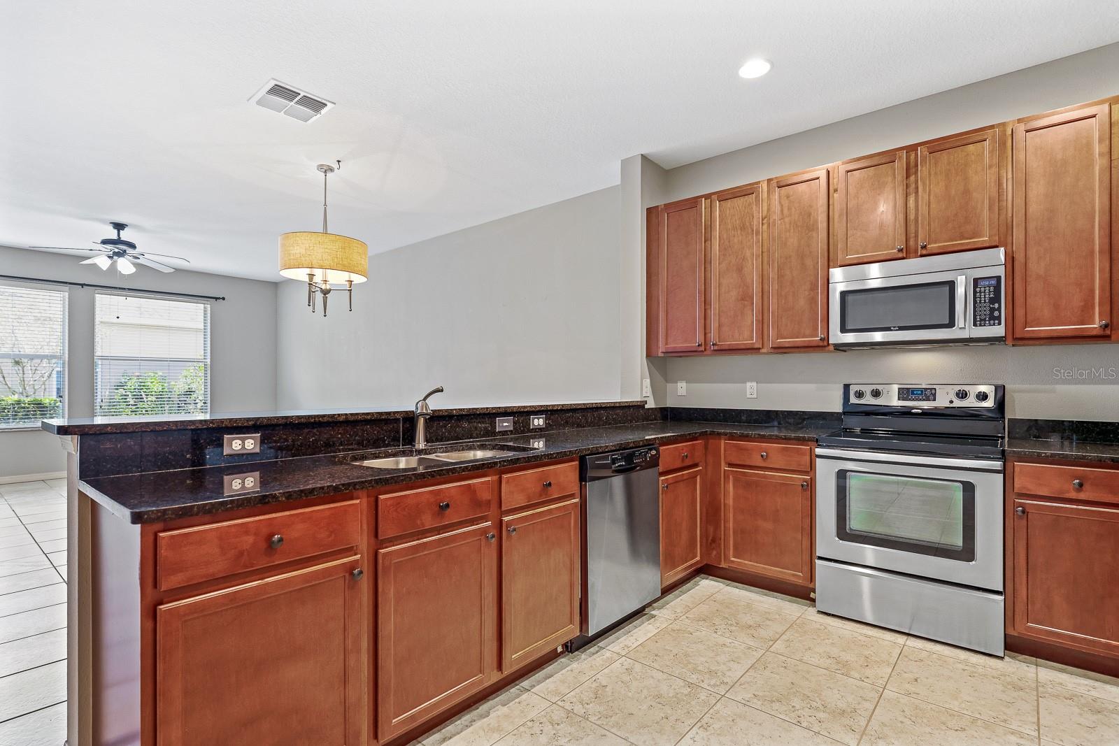 STARLING AT FISHHAWK PH IA - Residential Lease