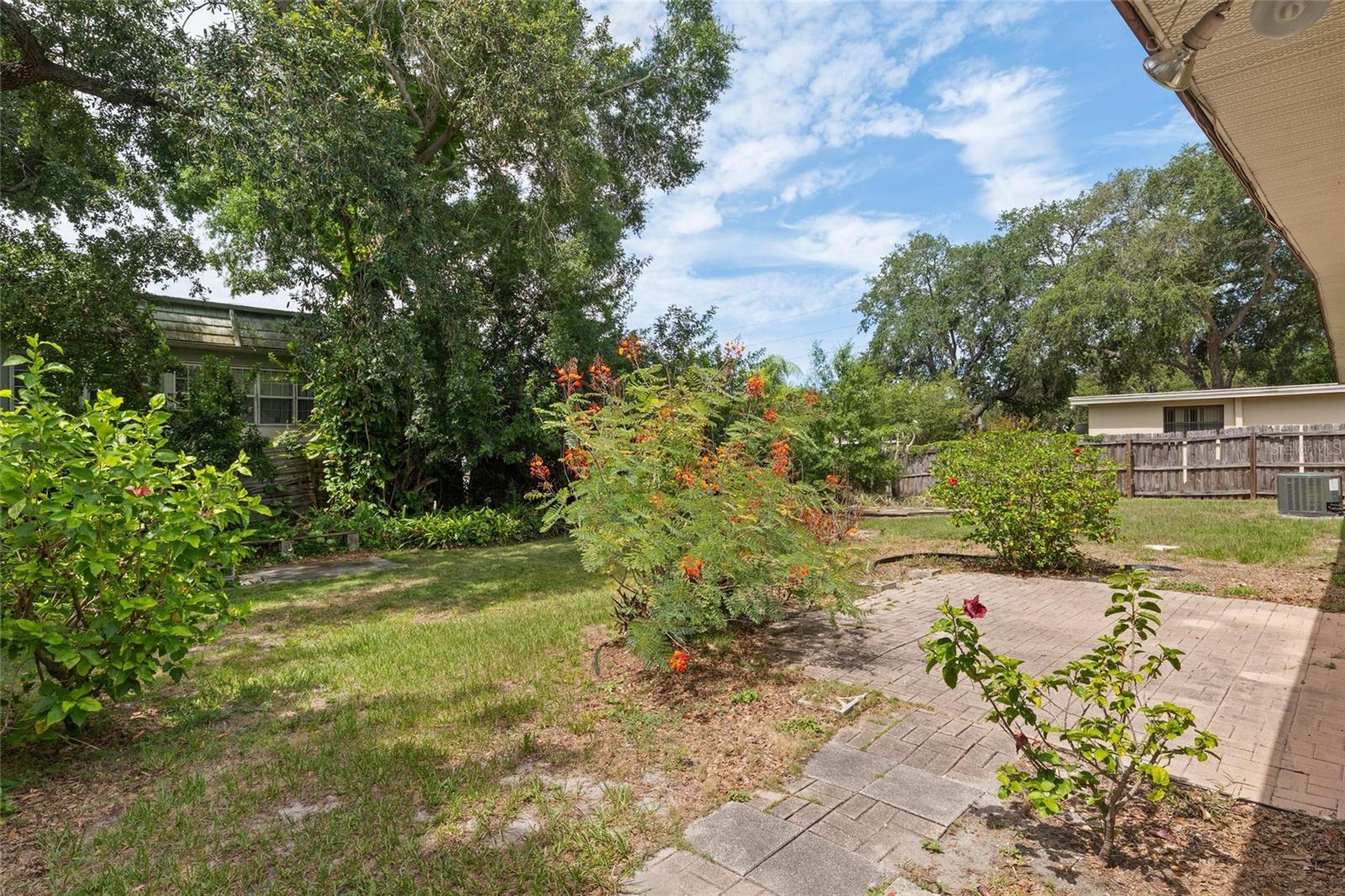 BEVERLY TERRACE - Residential