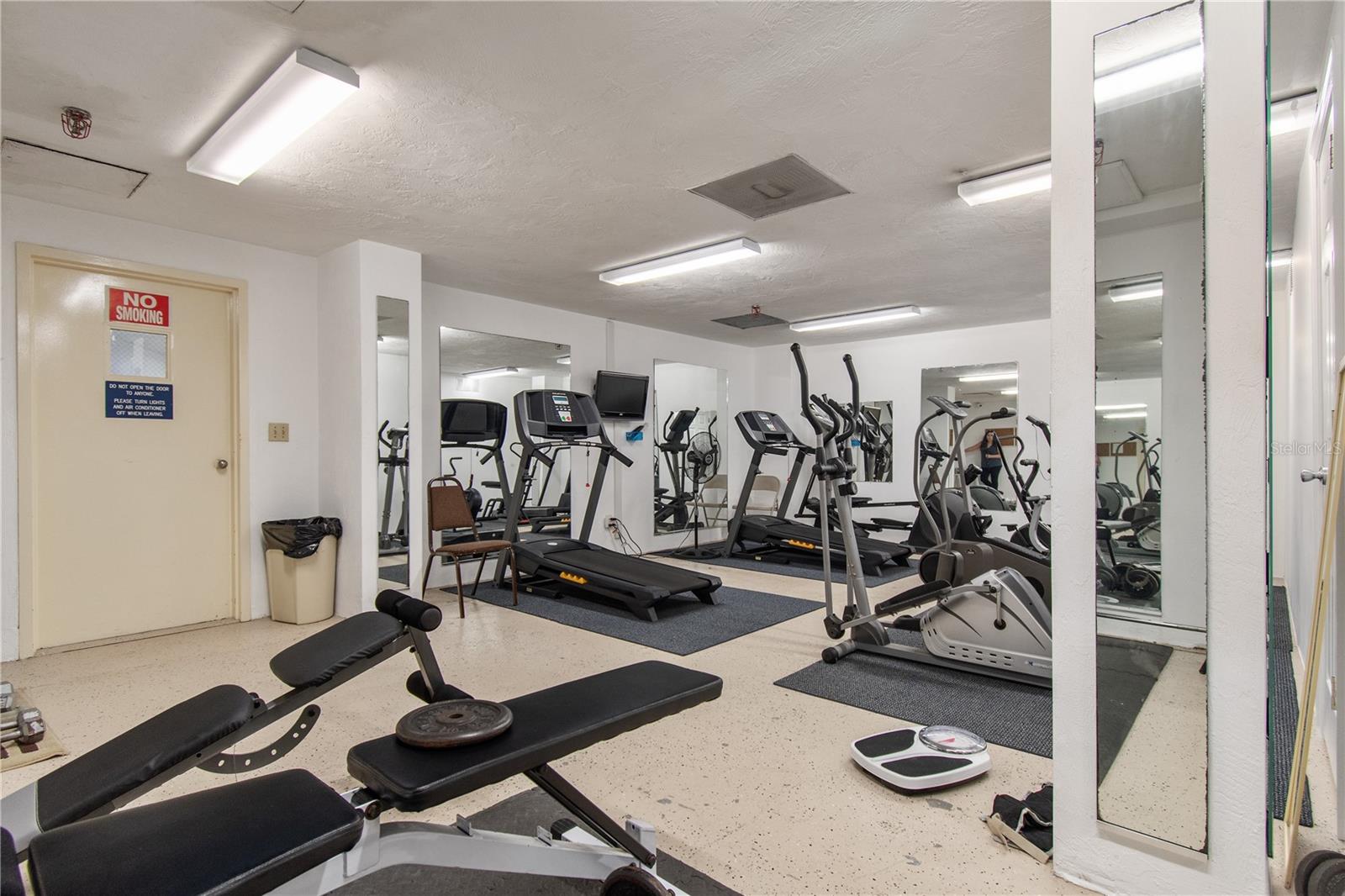 OCEAN VIEW MANOR CONDO - Residential
