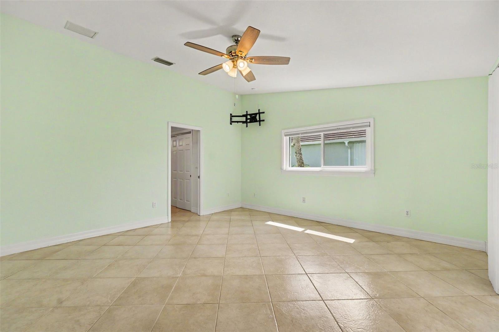 KINGS XING - Residential