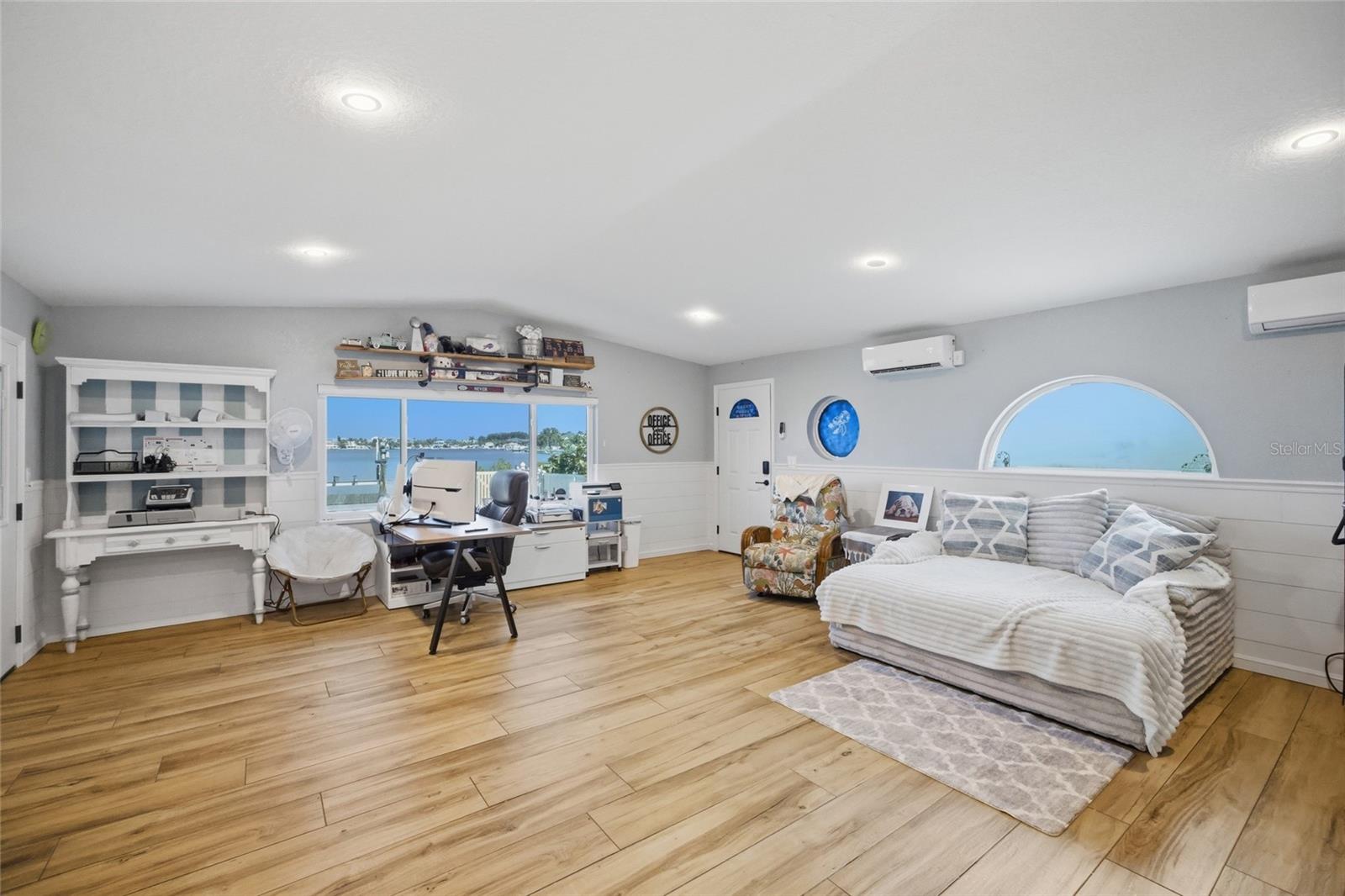 HAYWARD & MILES SUB - Residential