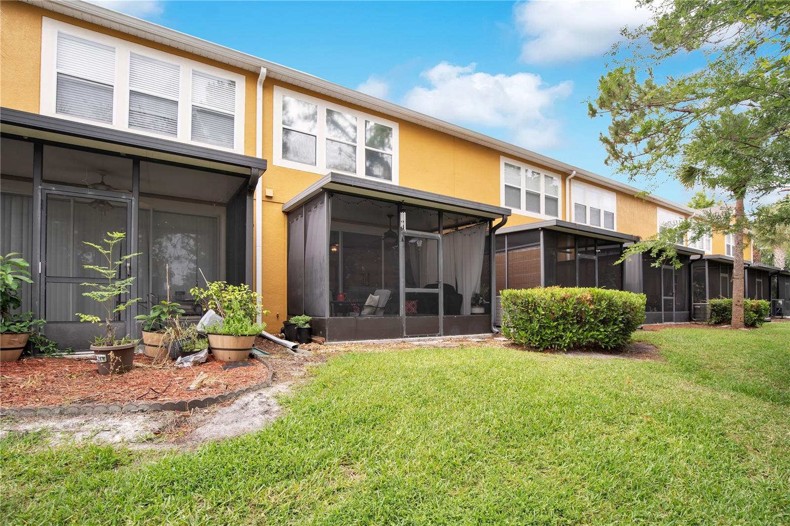 REGENCY OAKS UNIT THREE - Residential